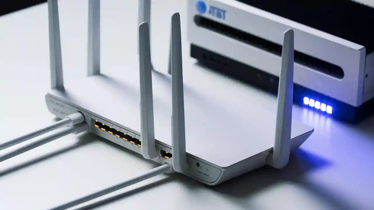 Can I use a third party router with ATT fiber?